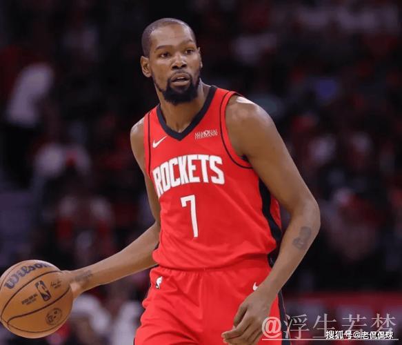 火箭险胜快船：申京22+15，哈登22+7，杜兰特贡献16分